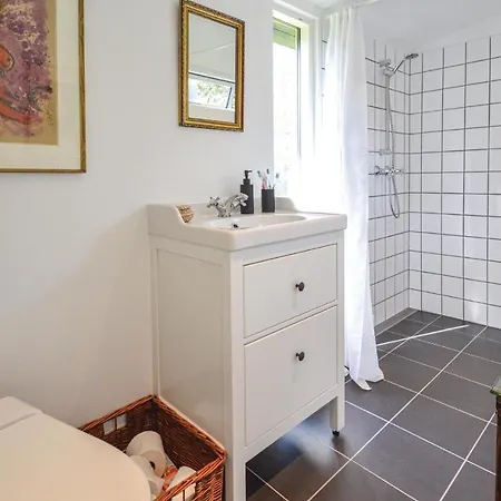 Stunning In W/ Wifi And 3 Bedrooms 펜션 Dannemare